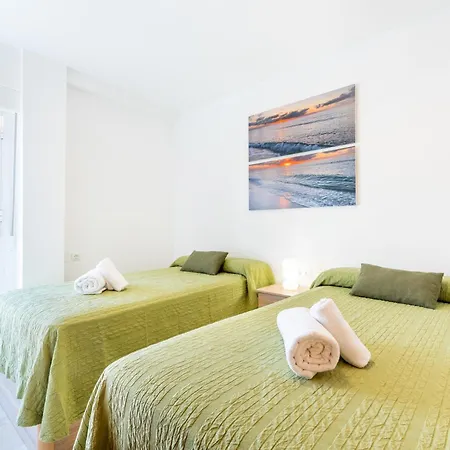 La Carihuela Beachfront Ii - Comfort, Style & Sea Views شقة *