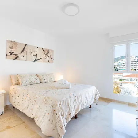 La Carihuela Beachfront Ii - Comfort, Style & Sea Views