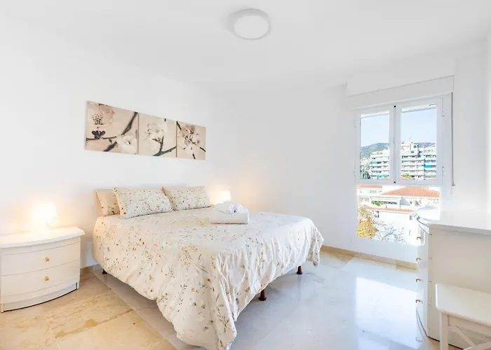 La Carihuela Beachfront Ii - Comfort, Style & Sea Views