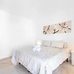 La Carihuela Beachfront Ii - Comfort, Style & Sea Views