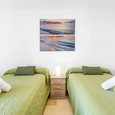 La Carihuela Beachfront Ii - Comfort, Style & Sea Views * Torremolinos