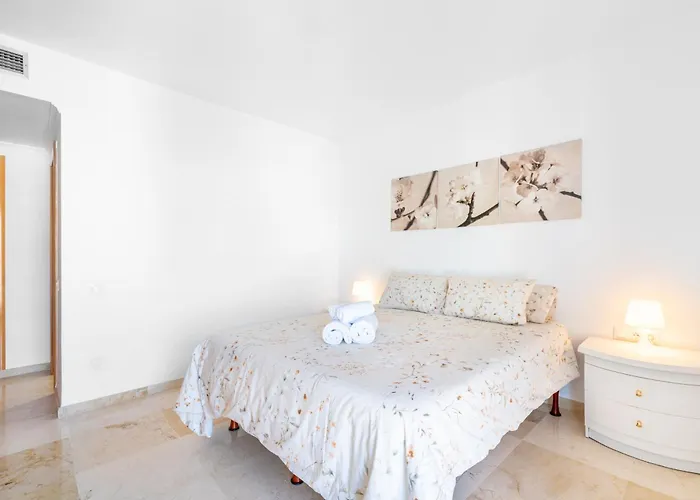 La Carihuela Beachfront Ii - Comfort, Style & Sea Views