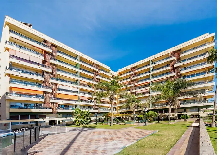 La Carihuela Beachfront Ii - Comfort, Style & Sea Views *