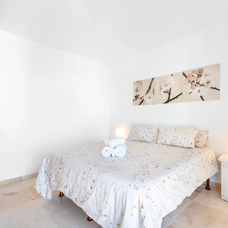 La Carihuela Beachfront Ii - Comfort, Style & Sea Views